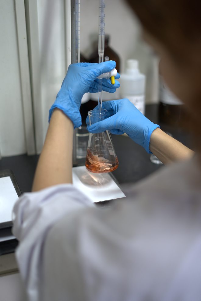 Titulação no laboratório da ABBA