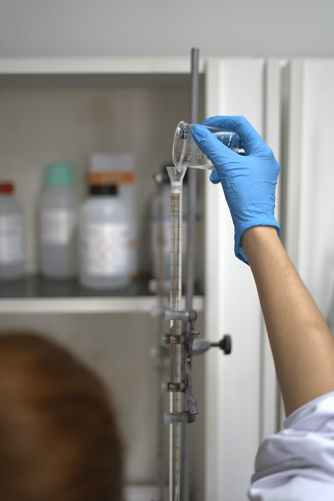 Bureta no laboratório da ABBA